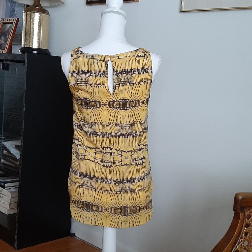 Yellow top - Picture 2 of 4